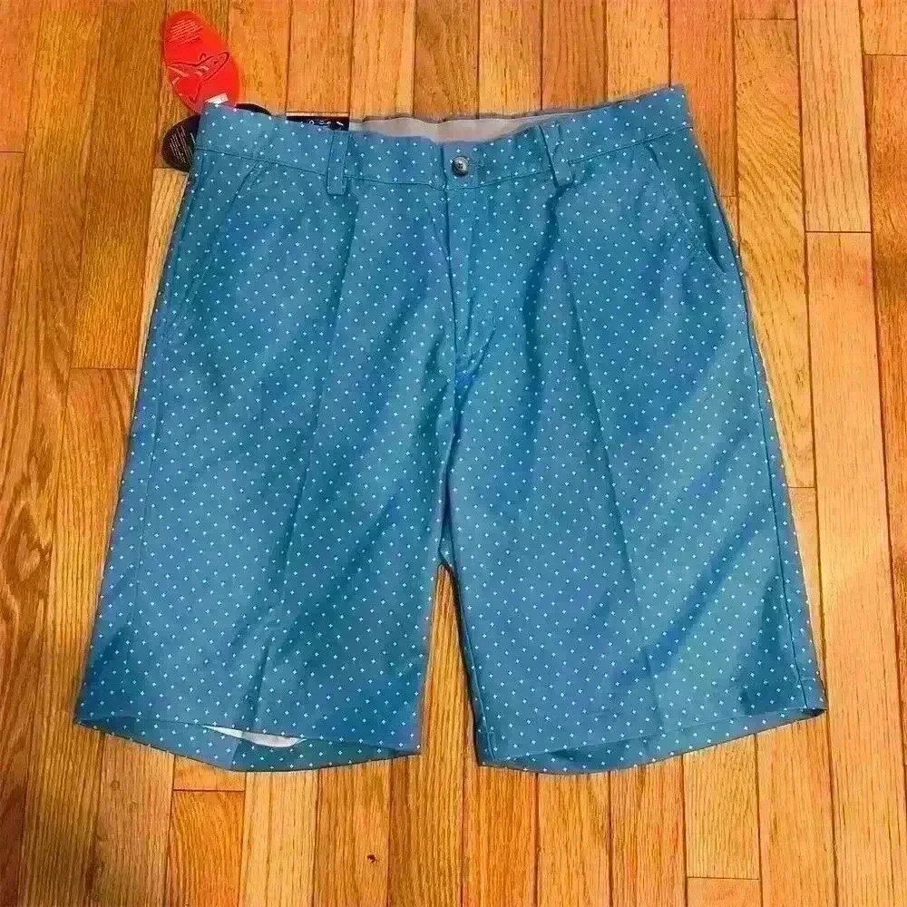 Greg Norman Men's Golf Shorts Size 34 Blue Geometric Chino Casual